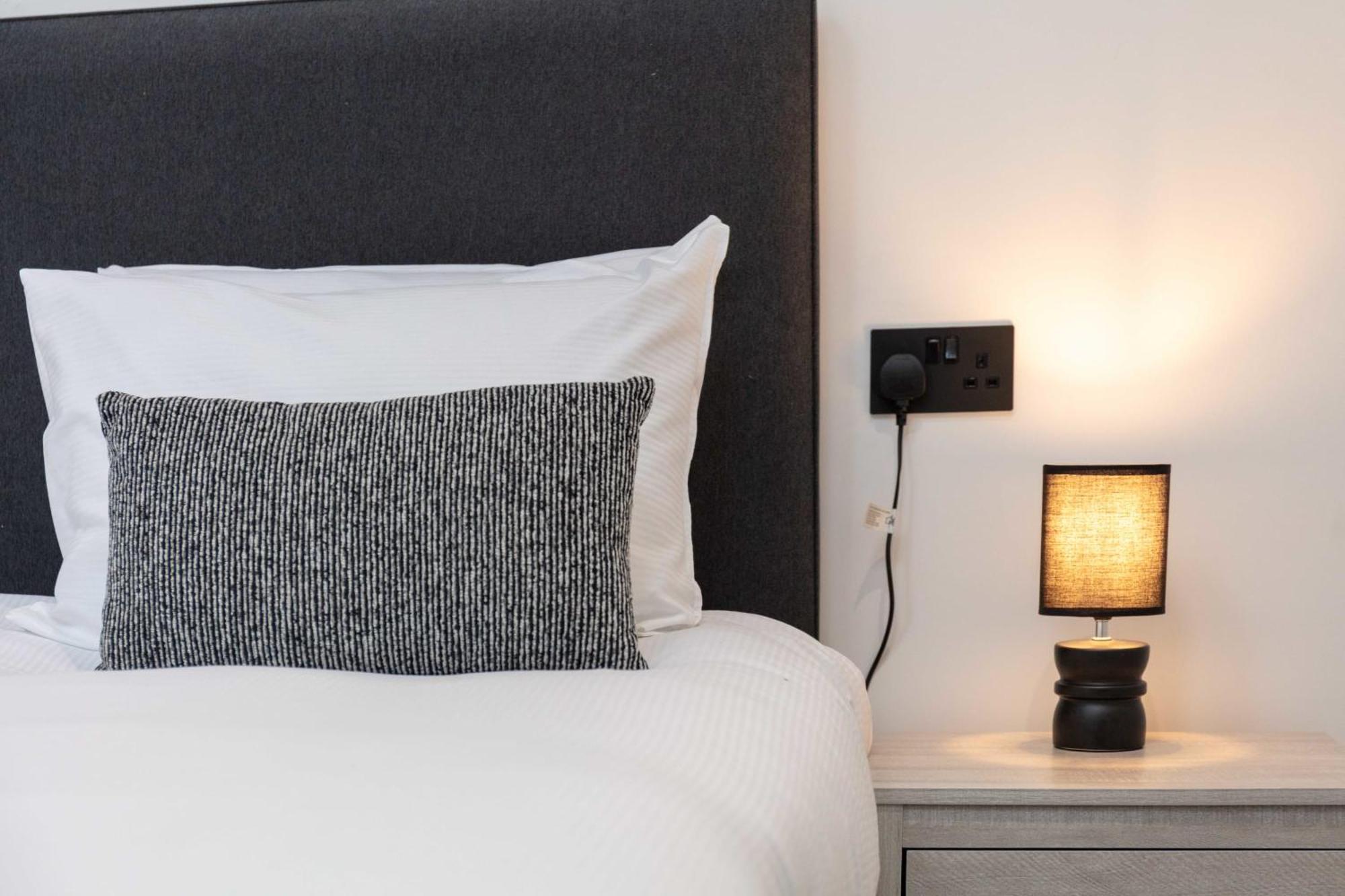 Wellington Lodge Ayr Bagian luar foto