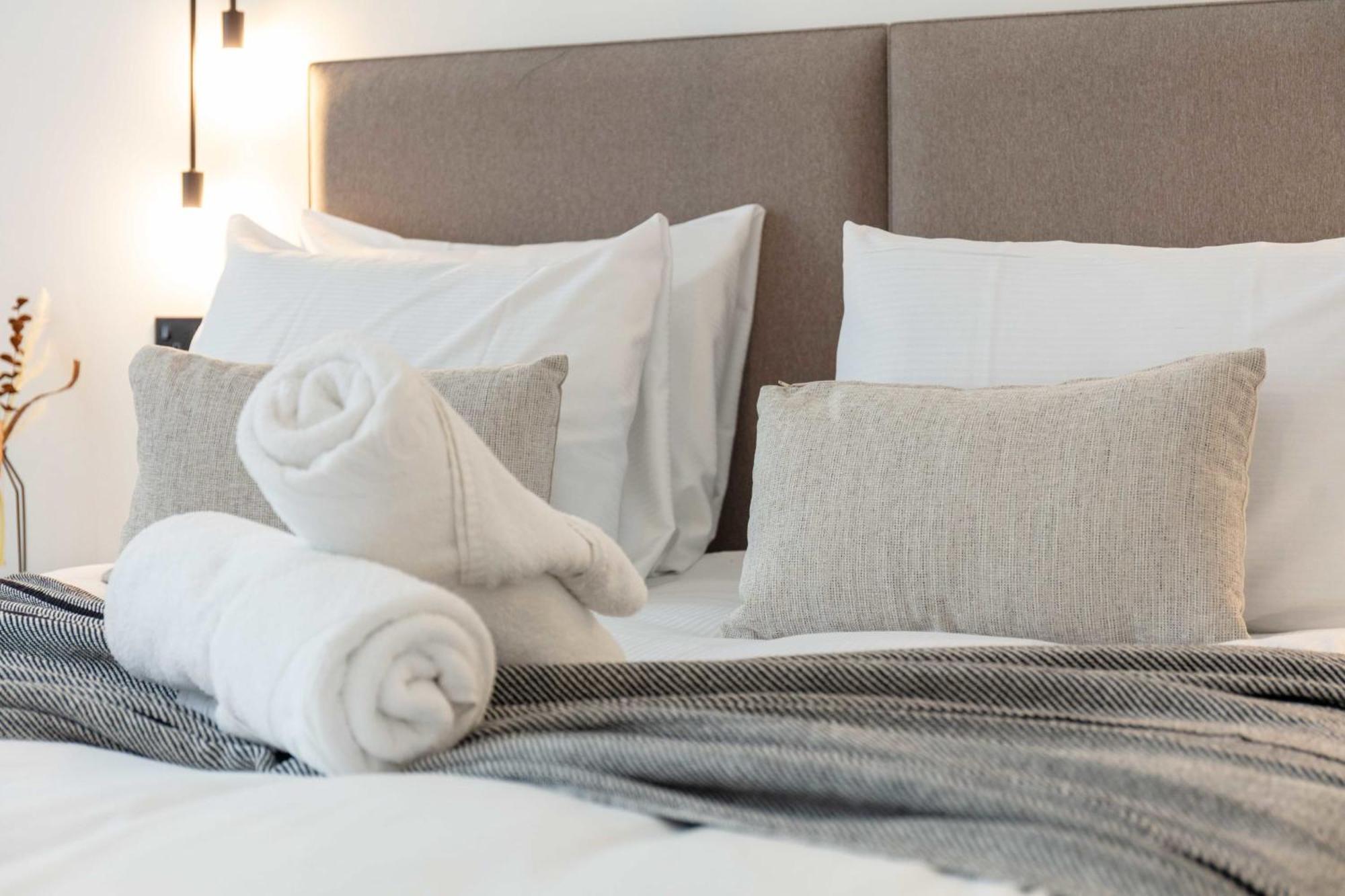 Wellington Lodge Ayr Bagian luar foto