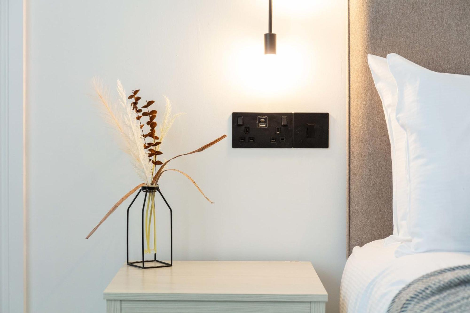 Wellington Lodge Ayr Bagian luar foto