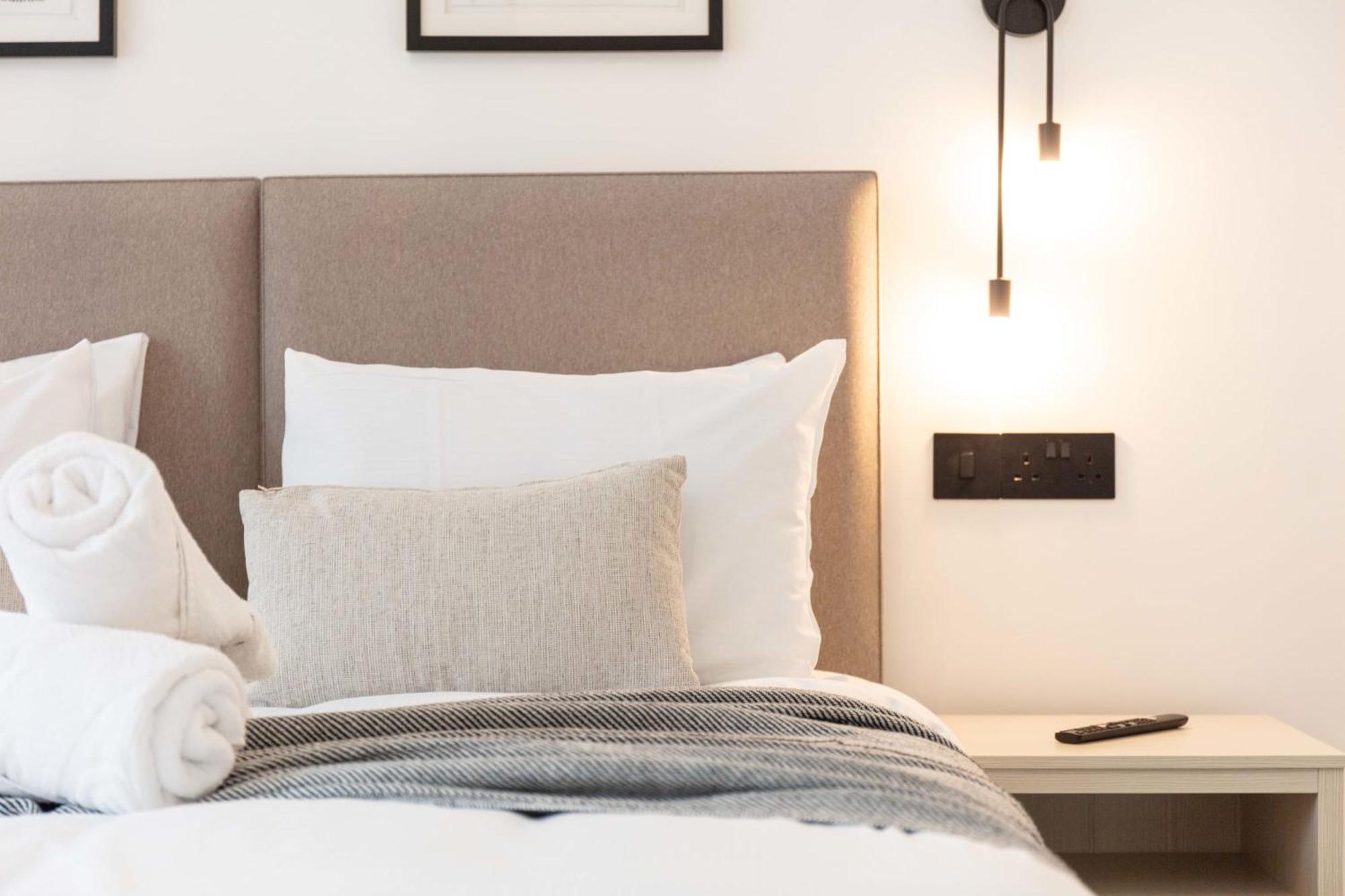 Wellington Lodge Ayr Bagian luar foto