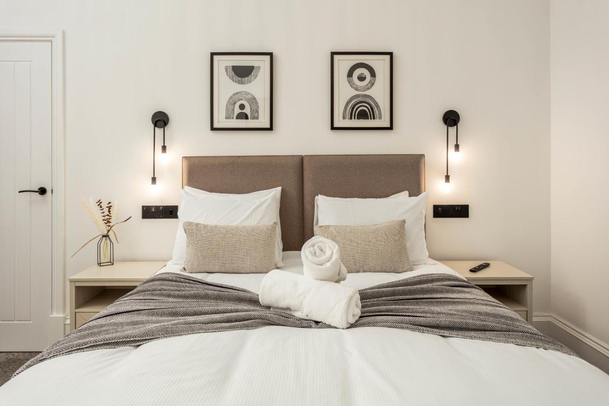 Wellington Lodge Ayr Bagian luar foto